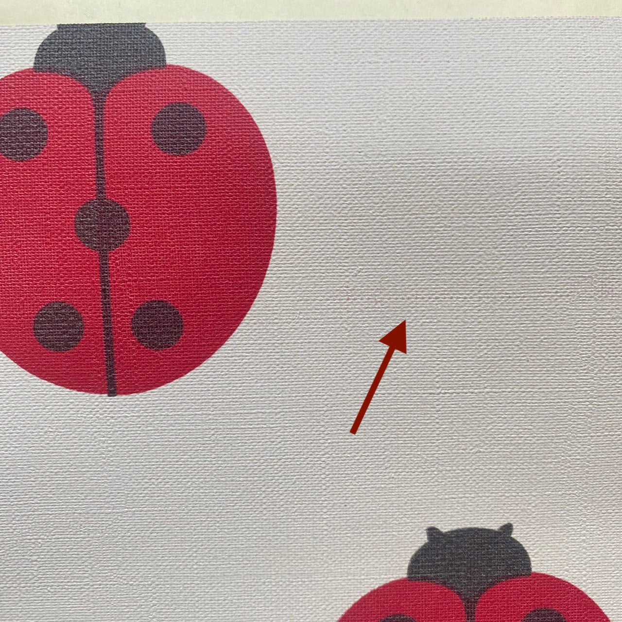 《アウトレットセール》ハレルヤシール壁紙(てんとうむし あか)DIY 壁紙 リメイク